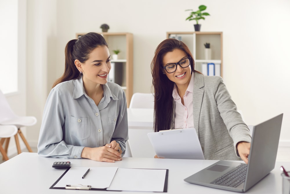 Quelle différence entre un trader et un broker ?