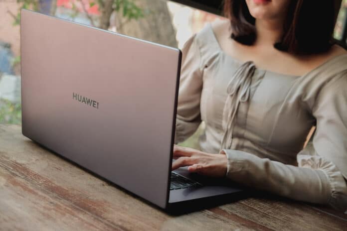 Huawei MateBook 16s