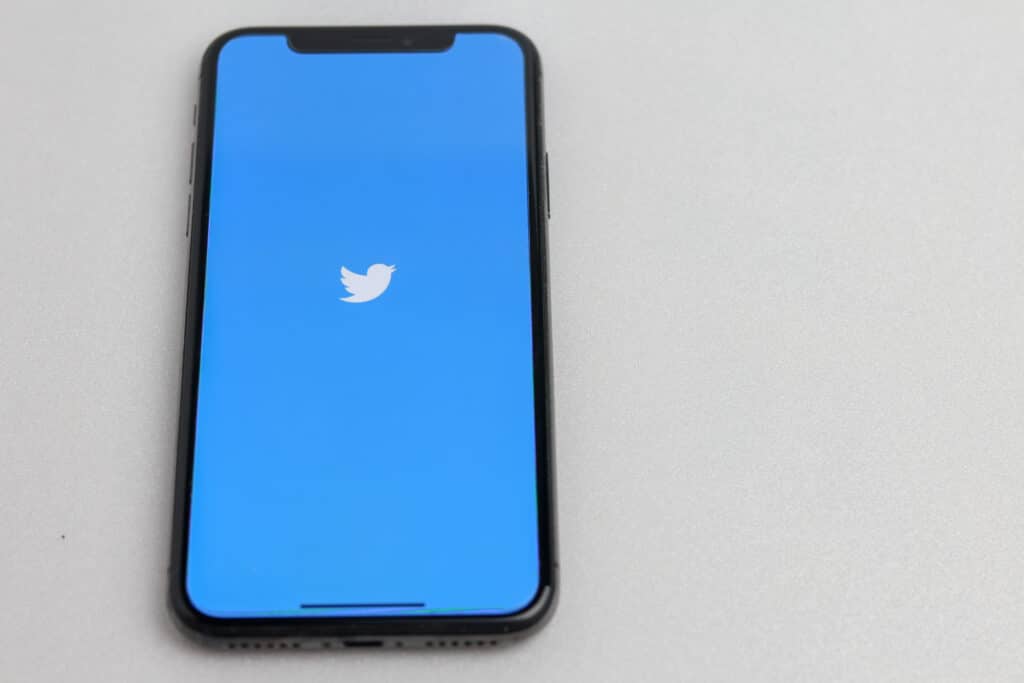 Désactiver ou supprimer son compte Twitter : quelle différence ?