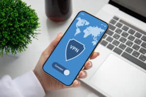 Commencez par choisir un fournisseur VPN fiable