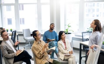Séminaire d’entreprise : l’intérêt de déplacer vos équipes pour booster la transformation interne